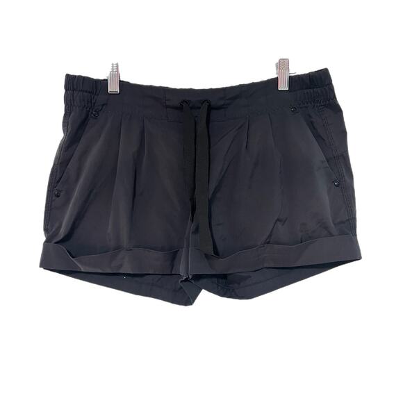 Lululemon Spring Break Away Short Size 8 Black 2.5” First Release - Picture 3 of 12